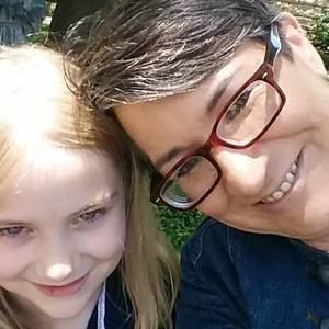 Meet your Posher, Sharon